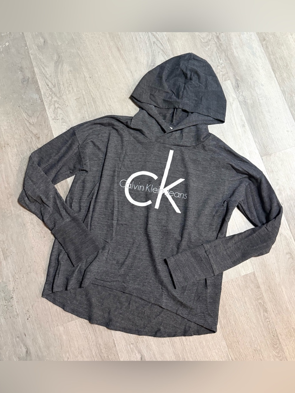 •CALVIN KLEIN JEANS• HOODIE
